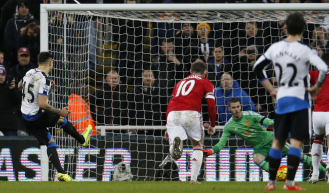 Newcastle United v Manchester United - Barclays Premier League - St James' Park