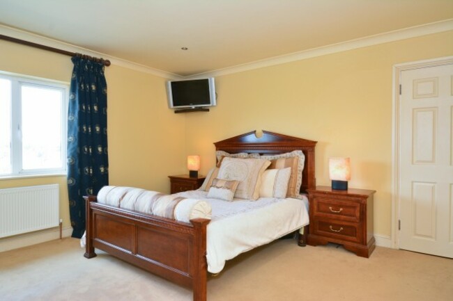 a8e9b850fedd5f7bc3f34a2f43f3c9a2