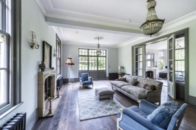 it-was-recently-purchased-by-blanchett-for-3m-6-million-who-secured-the-historic-property-this-month