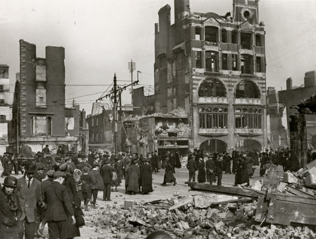 08_PressImage l Easter Rising l Sackville St ruins, 1916