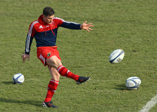 Ian Keatley before the game