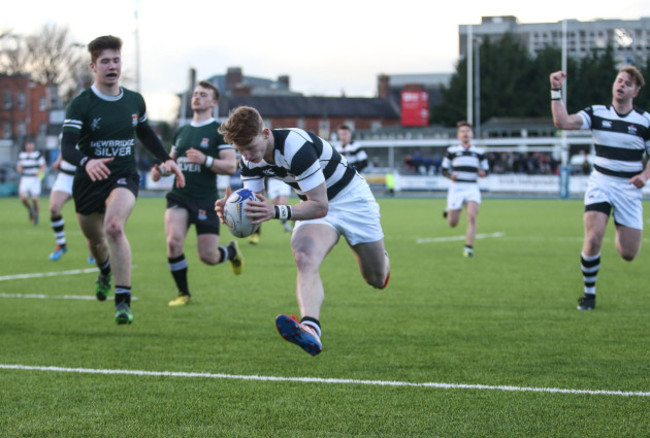 James McKeown scores a try