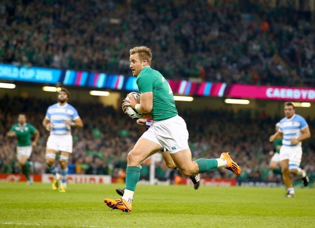 Luke Fitzgerald scores their first try