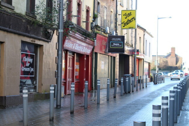 Narrow West St