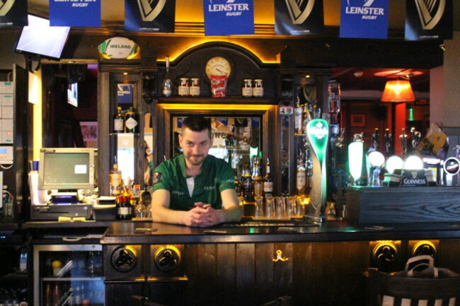 Bar manager