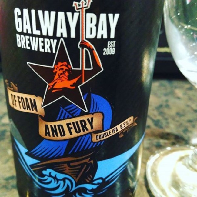 Of Foam and Fury Double IPA 8.5% 10/10 #galwaybaybrewery #offoamandfury #ireland #beersofinstagram #beerporn #doubleipa #galway #craftbeer
