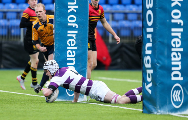 Jack Moore scores a try