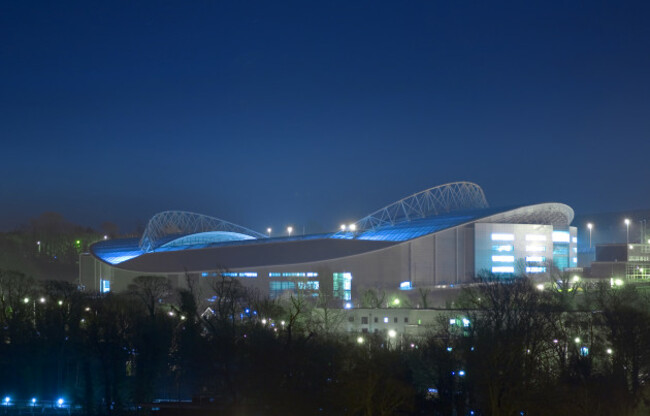 Falmer_Stadium_-_night