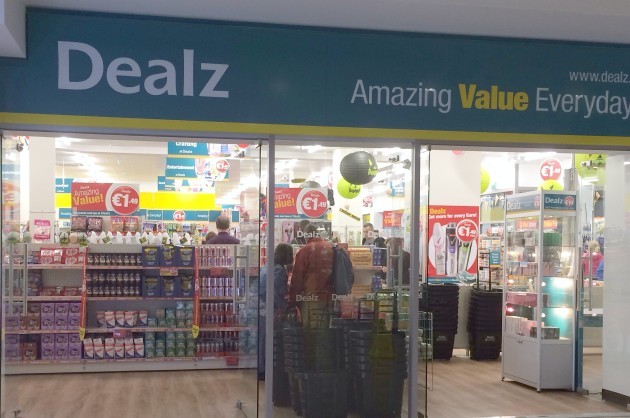 Dealz-Storefront2