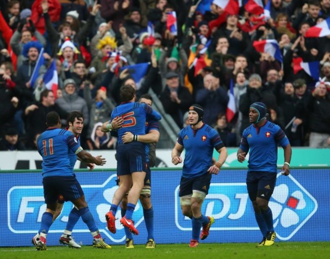 Maxime Medard celebrates his try with Maxime Machenaud and teammates