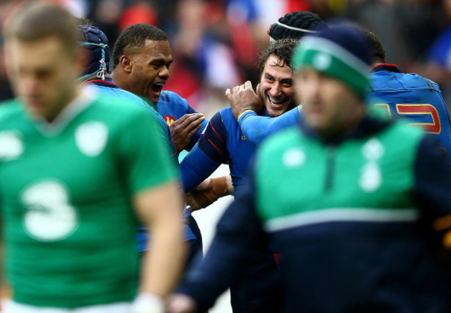 Maxime Médard celebrates his try