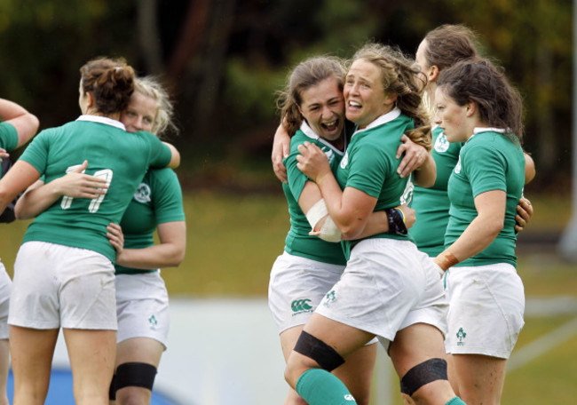 Ireland players celebrate