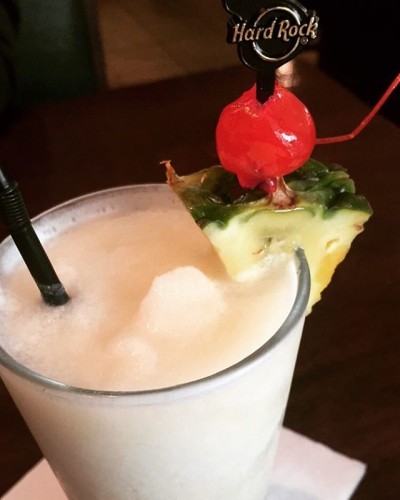 I like piña coladas & getting caught in the rain. One of these statements is true. #pinacolada #cocktail #dublin