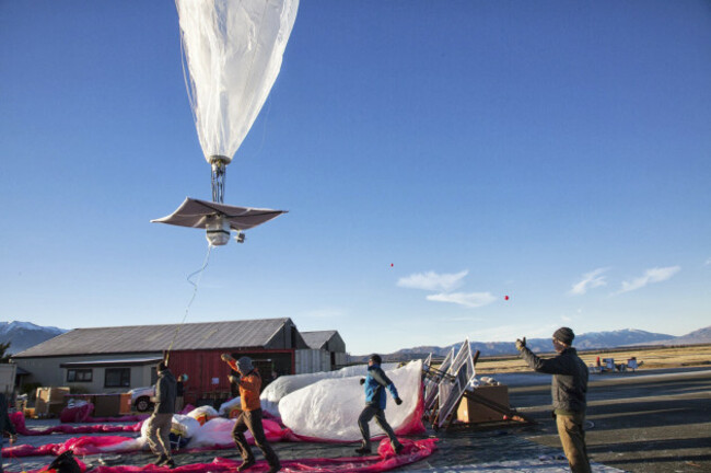 Science - Google balloon internet test - Tekapo - New Zealand