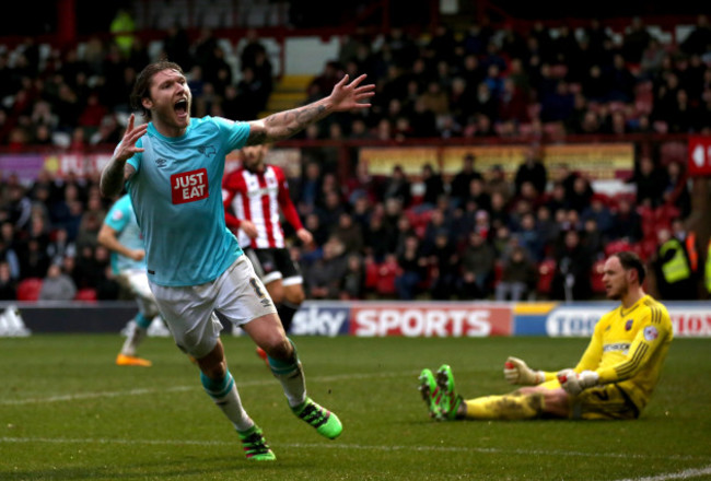 Brentford v Derby County - Sky Bet Championship - Griffin Park