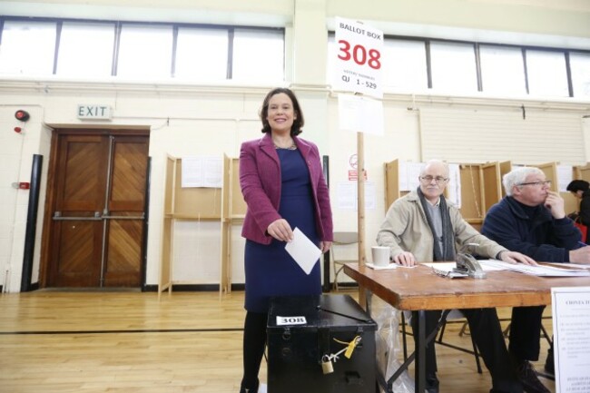 096Politicians Voting in General Election 90409955