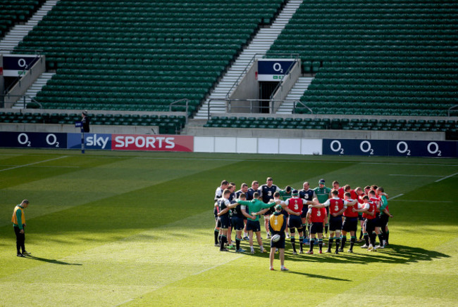 The Ireland team huddle