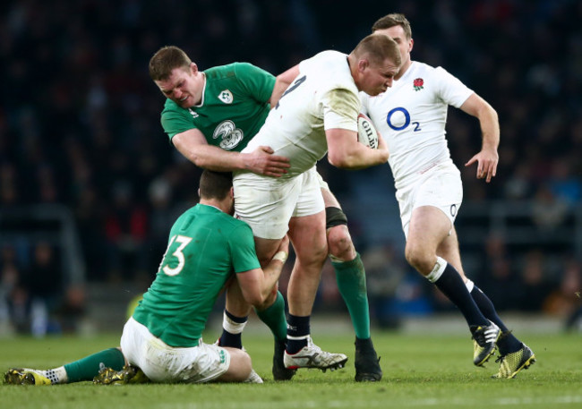 Robbie Henshaw and Donnacha Ryan tackle Dylan Hartley