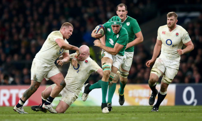 Ultan Dillane tackled by Dylan Hartley and Dan Cole