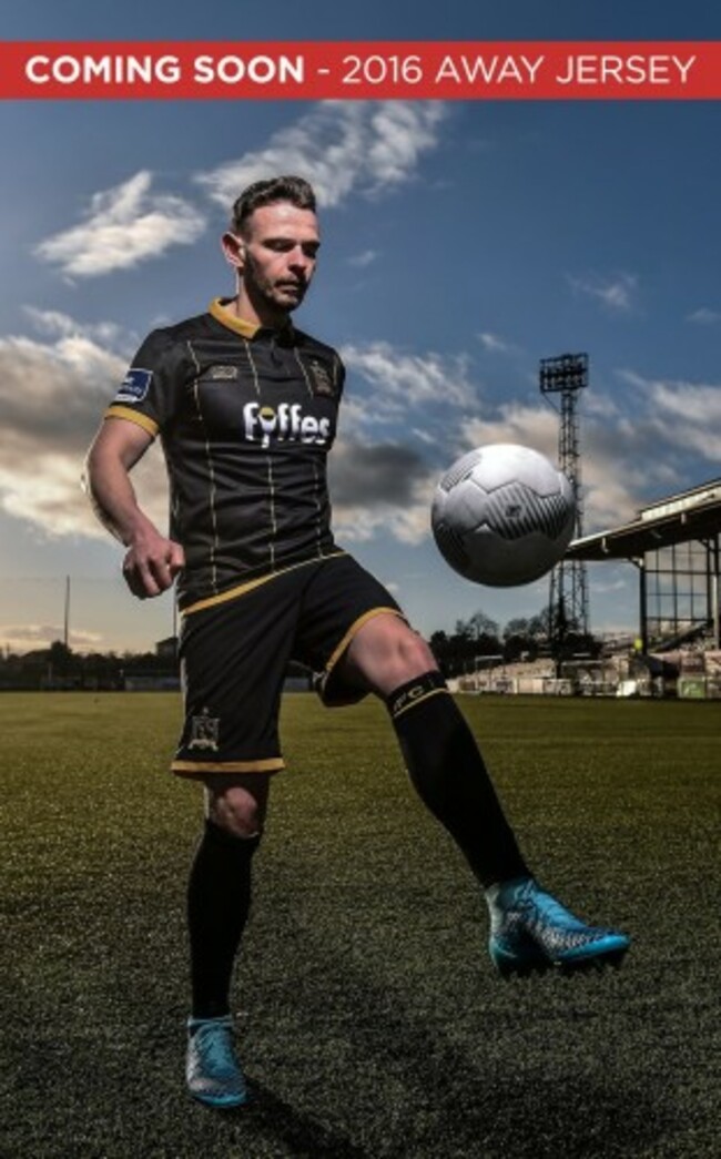 Dundalk away kit