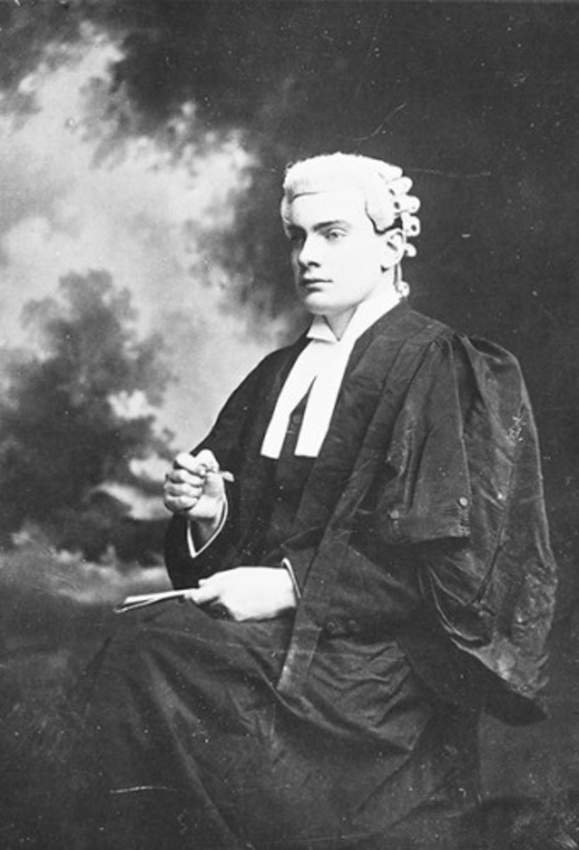 Padraig,Pearse,in,barrister,robes,vtls000643845_001