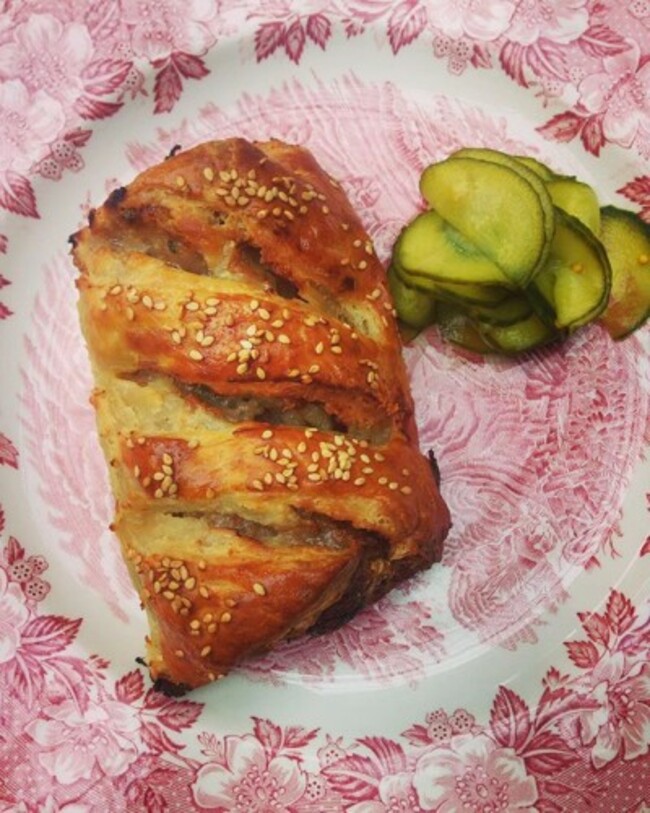 Homemade Puff pastry @pigs_on_the_green sausage rolls with apricot and sage ❤️ Flying out the door! #pepperpotcafe #dublinbakery #dublincafe #homemadepastry #brunchlife #dublinbrunch #dublinbrunchguide