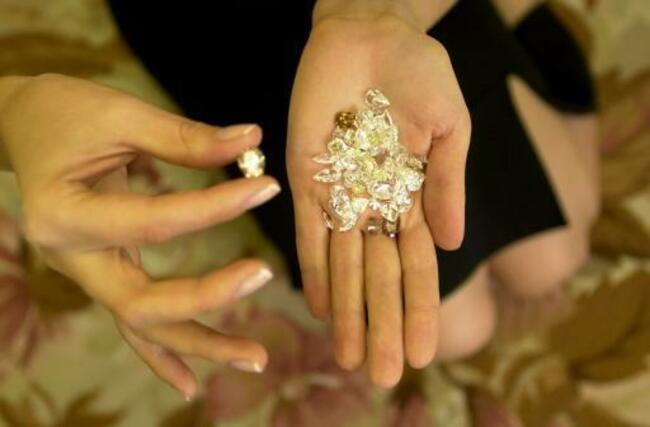 Katya Yakimova - Diamonds