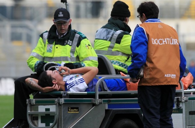 Aisling Thompson leaves the pitch injured