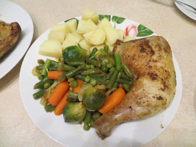 Roasted chicken in vegetables