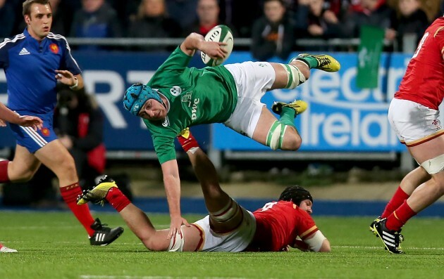 Will Connors tackled by Harrison Keddie