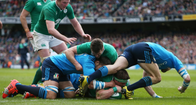 Ireland v Italy - 2016 RBS Six Nations - Aviva Stadium