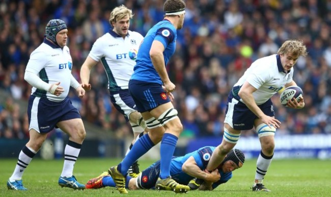 Wenceslas Lauret tackles Jonny Gray