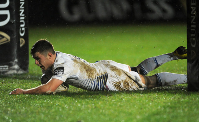 Luke McGrath scores his side's first try