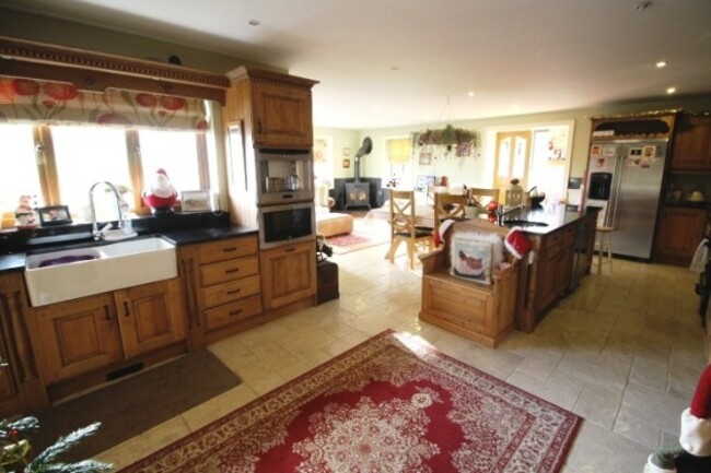 7694f1fd7239ea8c715910ee3488a371