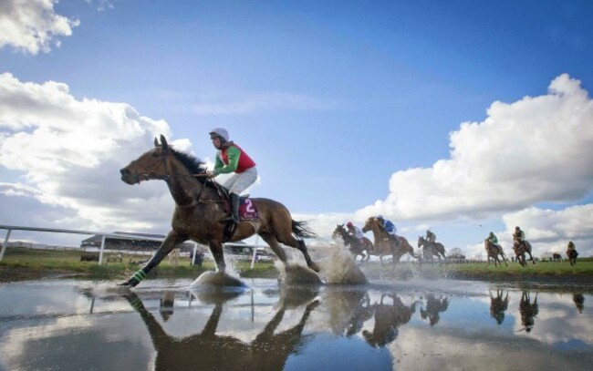 Barry Cash leads on Big Shu on the way to winning