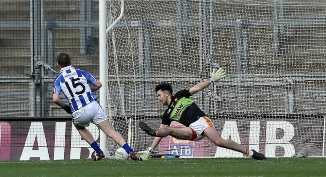 Andrew Kerin scores from the penalty spot