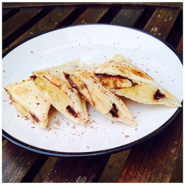 Happy #ValentinesDay! Banana and dark chocolate toastie pre workout this morning #eathealthy #healthyeating #toastie #breakfast #banana #bananatoastie #chocolate #chocolatetoastie #toast #morning #fuel #nutrition #fitness #healthy #healthyfood #balance #fuel #food