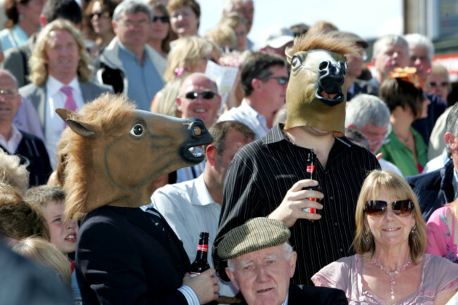 Two punters horsing around at the parade ring 2/8/2007