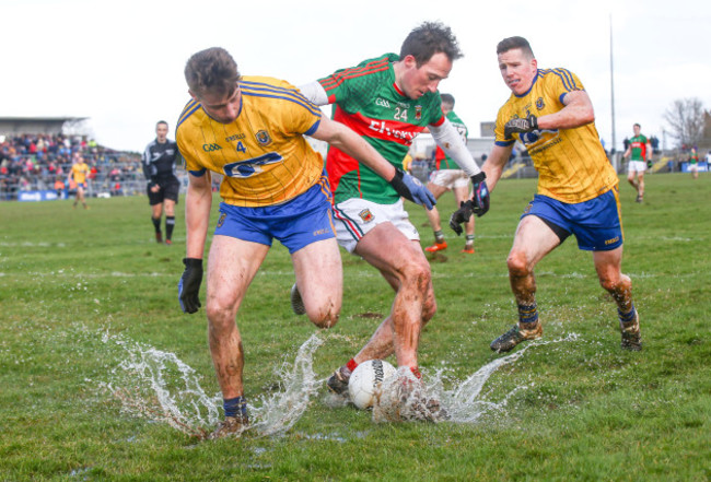 Niall McInerney and Sean McDermott with Alan Dillon