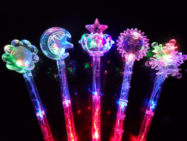 LED-Flashing-Stick-Party-Prom-Toys-Decorations-Magic-Wand-Baby-Kids-Classic-Light-up-Toy-Animal