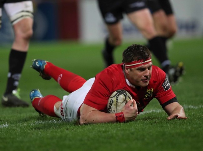 Munster’s CJ Stander scores a try