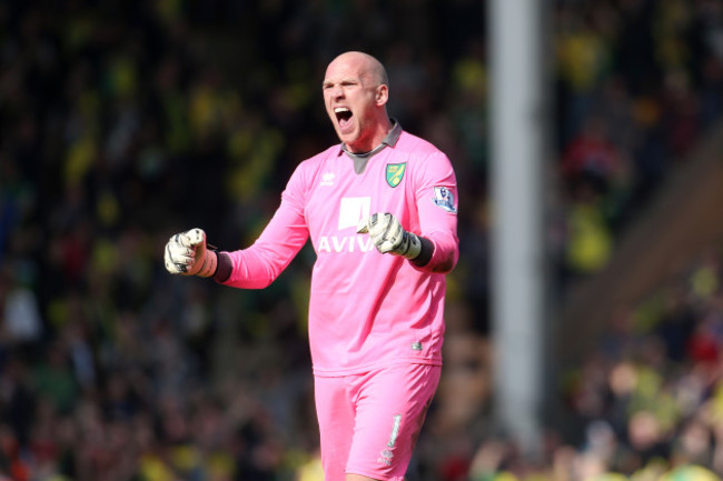 Norwich City v Newcastle United - Barclays Premier League - Carrow Road