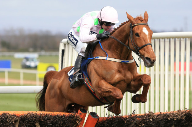 Grand Opening Day - Crabbie's Grand National Festival - Aintree Racecourse