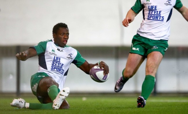 Niyi Adeolokun scores his sides first try