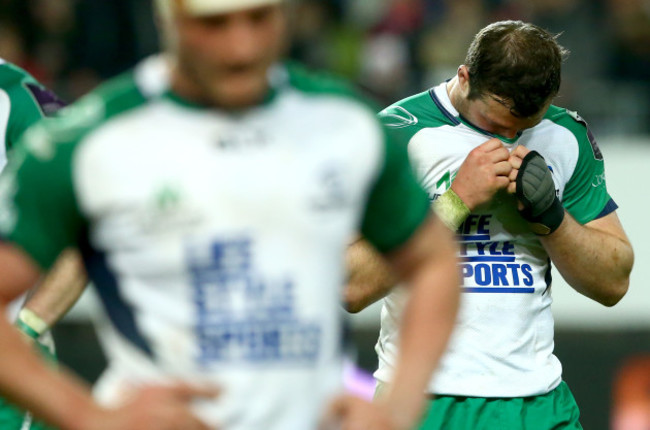 Robbie Henshaw dejected after the game