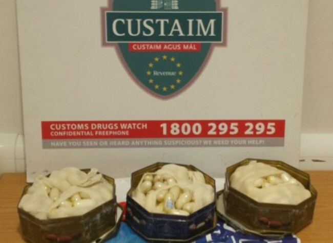 dublin-airport-cocaine-1-10-04-16-390x285