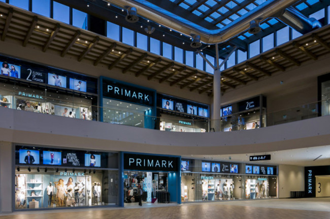 Primark Il Centro Milan (1)