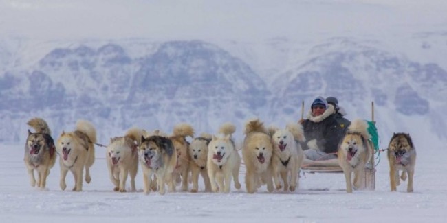 thule-air-base-inuit