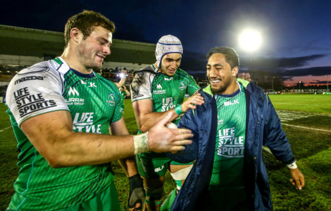 Robbie Henshaw, Ultan Dillane and Bundee Aki celebrate at the end of the game