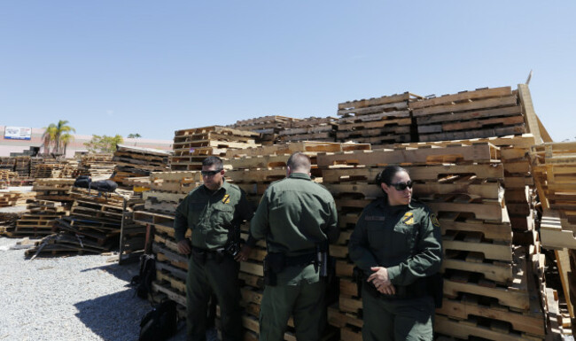 APTOPIX Border Tunnel